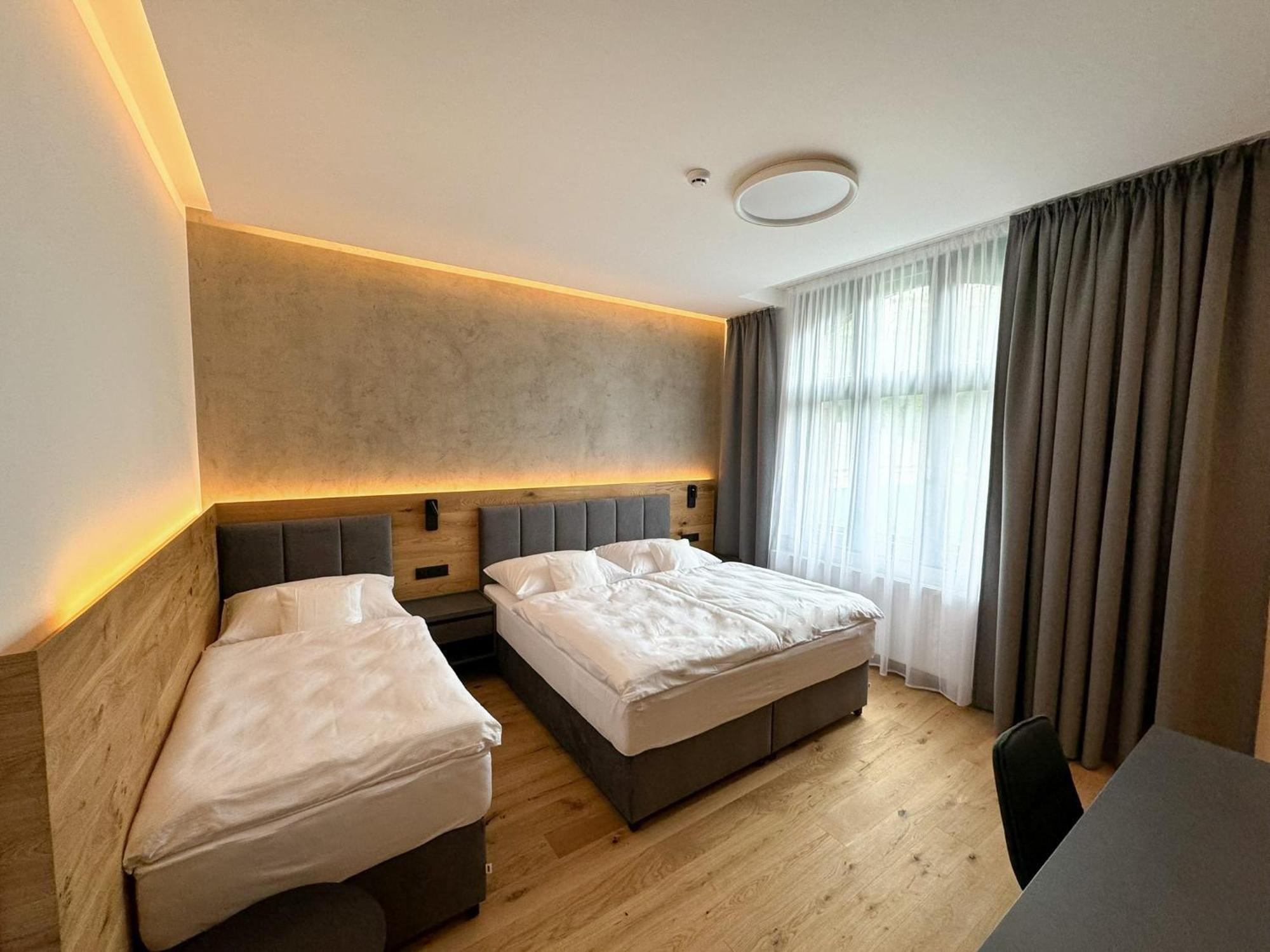 Jan Maria Hotel اوسترافا المظهر الخارجي الصورة