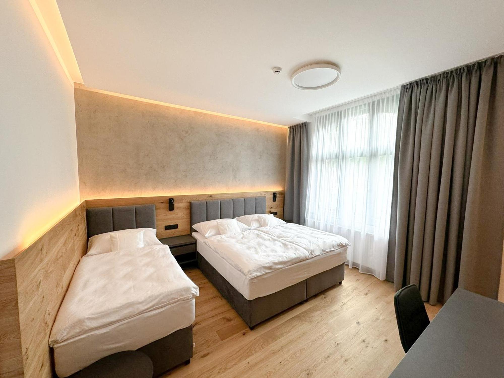Jan Maria Hotel اوسترافا المظهر الخارجي الصورة